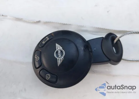 2013 Mini Convertible Cooper S из США, поврежденный, VIN WMWZP3C51DT297745